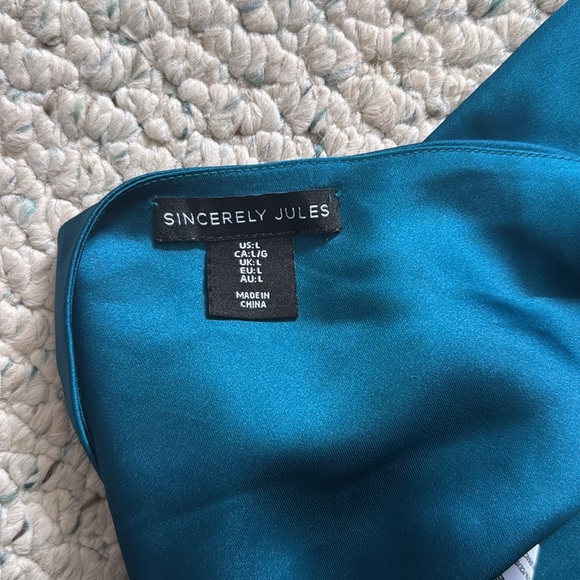 Sincerely Jules Vibrant Blue Scarf Top - Picture 3 of 4